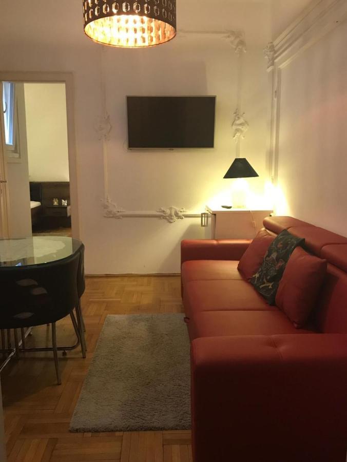Monolit Center Alloggio in famiglia